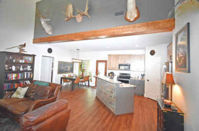 Custom Built 3/2/2 home on Legendary Lake Fork! - photo 16