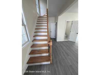 Renovated, modern open layout, great location in Silver lake - photo 23