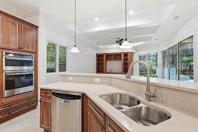 This Berkeley Hall home has been thoughtfully refreshed and is - photo 31