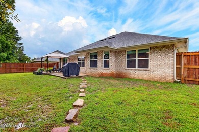 Welcome home to Emerald Lake Estates! This beautiful 4-bedroom - photo 35