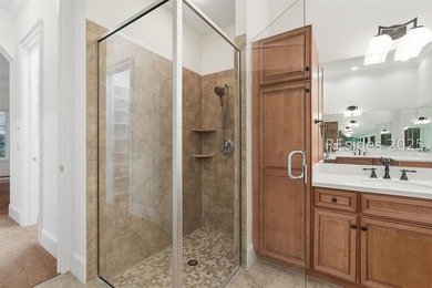This Berkeley Hall home has been thoughtfully refreshed and is - photo 45