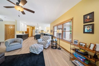 Fantastic custom built home by McCreedy-Taylor in desirable - photo 22