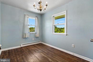 Room to spread out, seasonal river views, and a convenient - photo 25