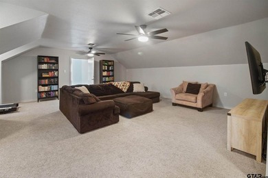 Nestled on a quiet cul-de-sac, this timeless, traditional home - photo 29