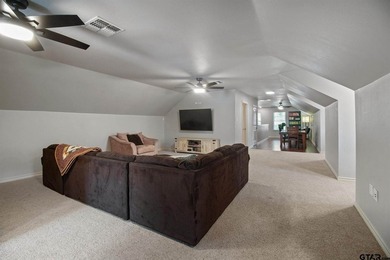 Nestled on a quiet cul-de-sac, this timeless, traditional home - photo 31