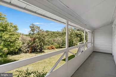 Room to spread out, seasonal river views, and a convenient - photo 35