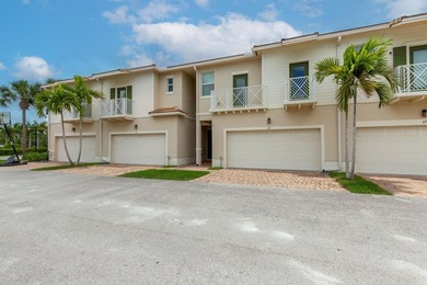 Welcome to this well maintained 3-bedroom, 2.5-bath townhome - photo 1