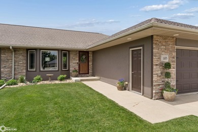 Welcome home to this beautifully updated 3-bedroom, 3-bath twin - photo 2