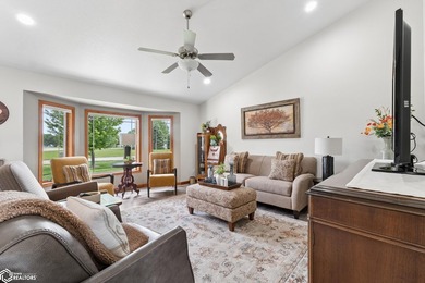 Welcome home to this beautifully updated 3-bedroom, 3-bath twin - photo 4