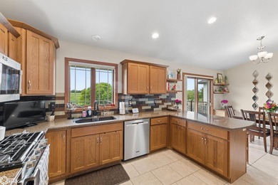 Welcome home to this beautifully updated 3-bedroom, 3-bath twin - photo 7