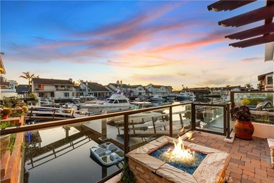 EXQUISITE WATERFRONT RESIDENCE ON HIGHLY COVETED HUMBOLDT - photo 1