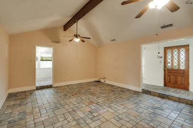 Corner-lot home with a great floor plan and endless potential! - photo 15