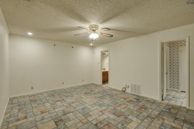 Corner-lot home with a great floor plan and endless potential! - photo 16