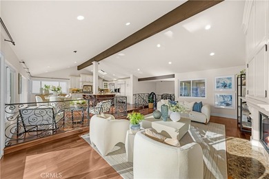 EXQUISITE WATERFRONT RESIDENCE ON HIGHLY COVETED HUMBOLDT - photo 9