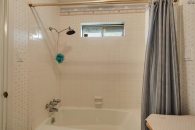 Corner-lot home with a great floor plan and endless potential! - photo 30