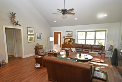 Custom Built 3/2/2 home on Legendary Lake Fork! - photo 10