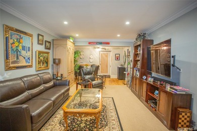 Welcome to the City by the Sea! Step into this beautifully - photo 14