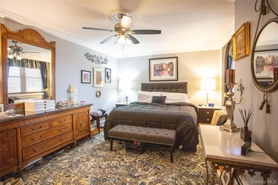 Welcome to the City by the Sea! Step into this beautifully - photo 15
