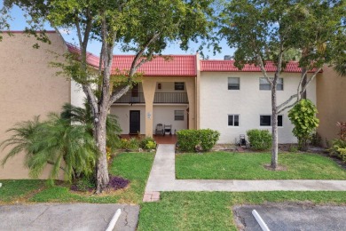 Lake Condo For Sale in West Palm Beach, Florida