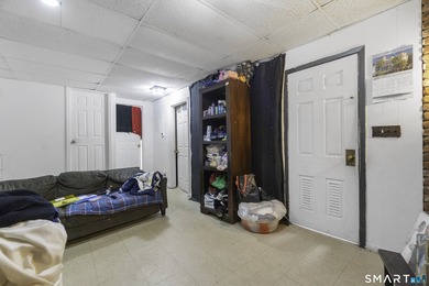 Welcome to 33 Colonial Road Unit 9, Stamford, CT 06906, with a - photo 32