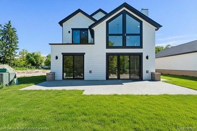 MOVE IN THIS SUMMER!!!! Luxury new construction waterfront homes - photo 34