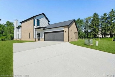 MOVE IN THIS SUMMER!!!! Luxury new construction waterfront homes - photo 35