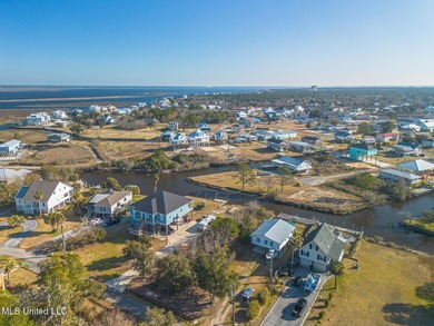 Charming 3-bedroom, 2-bath ''camp'' located in the heart of Bay - photo 7