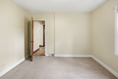 3-bedroom, 1.5-bath home offering 1,476 sq ft of living space - photo 14
