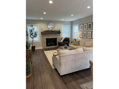 PRICE IMPROVEMENT! A sudden job transfer makes this stunning - photo 8