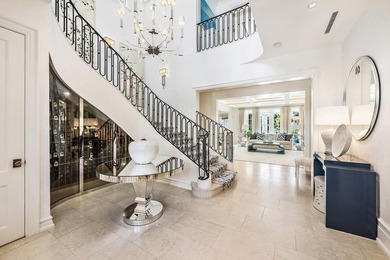 Stunning ''nearly new'' waterfront residence, complete with - photo 4