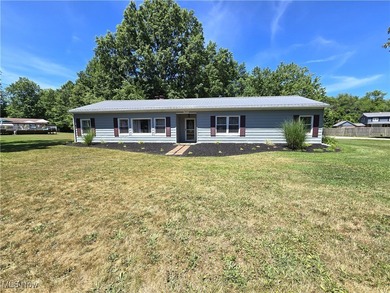 Lake Erie - Lake County Home Sale Pending in Grand River Ohio