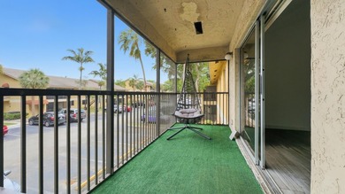 2BR 2BA CONDO PRICED BELOW MARKET TO SELL NOW! Updated unit in a - photo 2