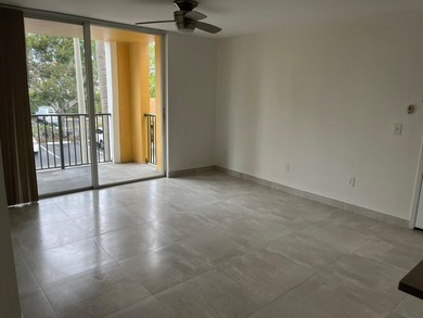 Exceptional opportunity to purchase a 2 bedroom 1 bath condo in - photo 6