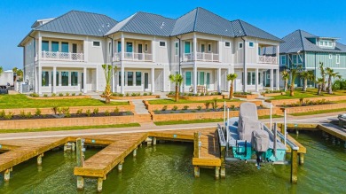 Saint Charles Bay Condo For Sale in Rockport Texas