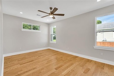 Stunning NEW CONTEMPORARY style construction in GENTILLY! - photo 16