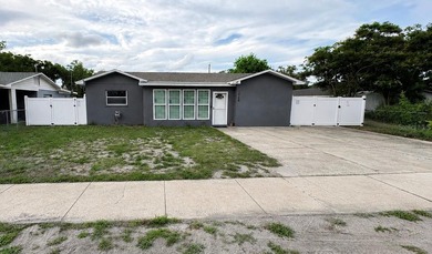 Welcome to 1708 E Main Street, Lakeland, FL! This beautifully - photo 1