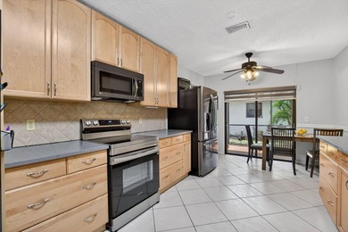 Welcome to this spacious 5-bed, 2-bath home offering 2,269 sqft - photo 7