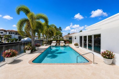 Exceptional deepwater waterfront estate in Venetian Isles - photo 1