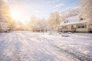 Lake Carobeth Home For Sale in Tobyhanna Pennsylvania