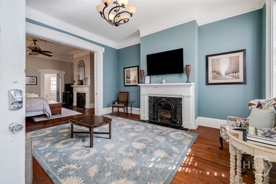 Welcome to The Southern Belle at 28 E Taylor Street, a rare - photo 4