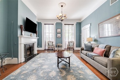 Welcome to The Southern Belle at 28 E Taylor Street, a rare - photo 6
