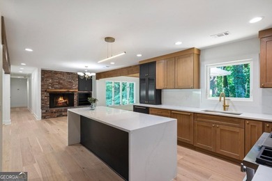 RARE ONE-ACRE OPPORTUNITY IN CHASTAIN PARK! Fully renovated and - photo 19