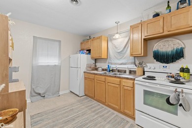 Turn-Key Investment Opportunity! This well-maintained - photo 10