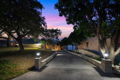 Canyon Lake Home For Sale in Canyon Lake Texas