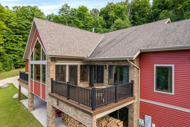 With a commanding overlook of Sturgeon Bay, Cecil Bay, the