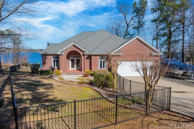 Lake Home For Sale in Roanoke Rapids, North Carolina