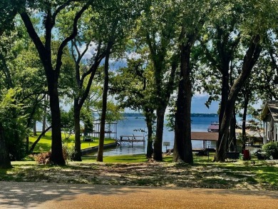 Lake Lot For Sale in Mabank, Texas