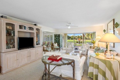 Discover the charm of this inviting 3-bedroom, 2-bathroom home - photo 3