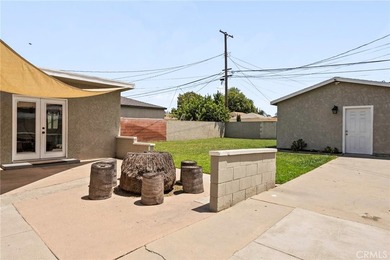 Welcome to 208 E 67th St, Long Beach - a versatile and - photo 20