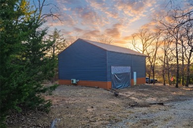 This beautiful 11-acre property is a true nature lover's - photo 4